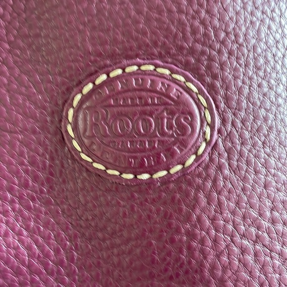 Roots Stella Flat Tribe Leather Crossbody Bag - Picture 3 of 16